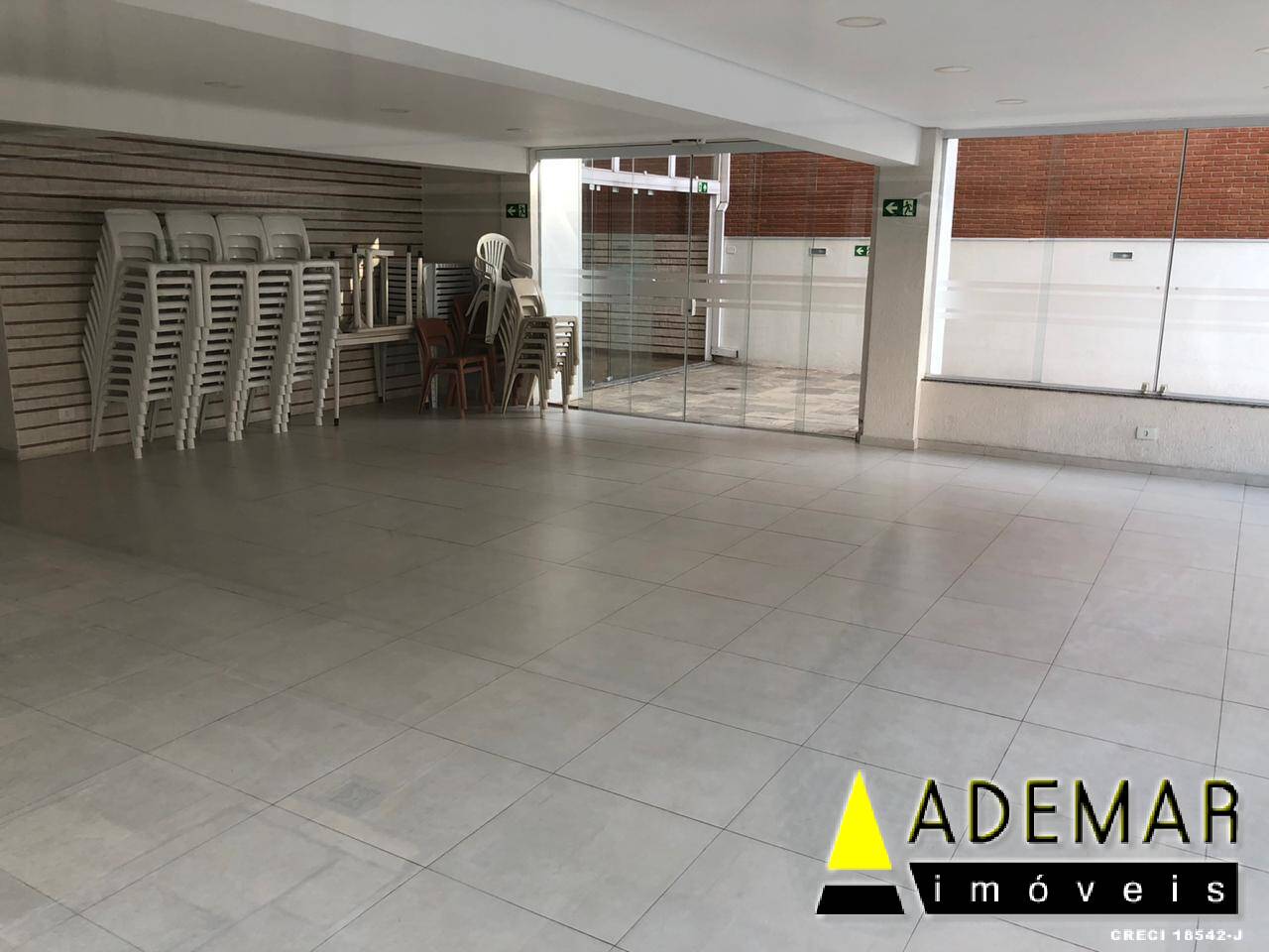 Apartamento à venda com 3 quartos, 107m² - Foto 10