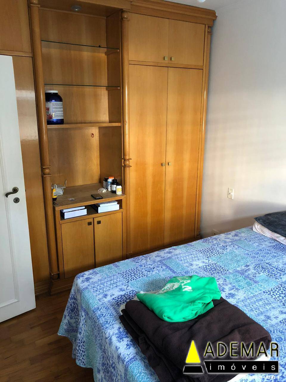 Apartamento à venda com 3 quartos, 107m² - Foto 1