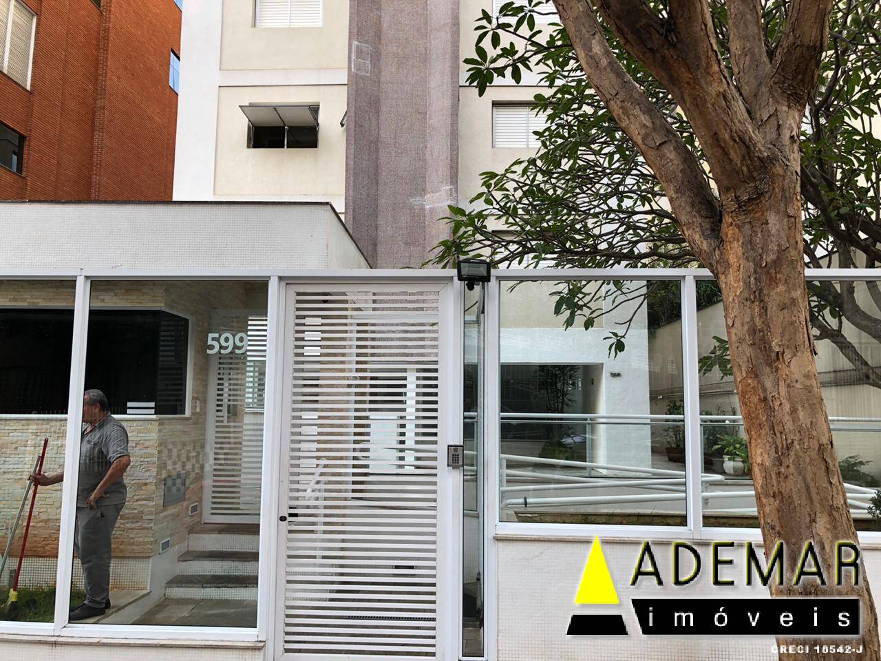 Apartamento à venda com 3 quartos, 107m² - Foto 37