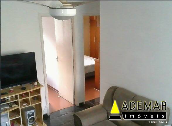 Apartamento à venda com 2 quartos, 50m² - Foto 2