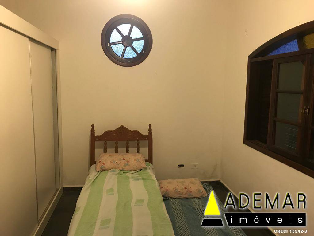 Casa à venda com 3 quartos, 100m² - Foto 5