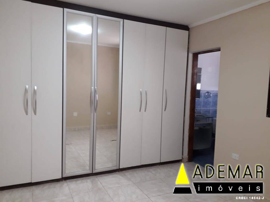 Casa à venda com 2 quartos, 124m² - Foto 3