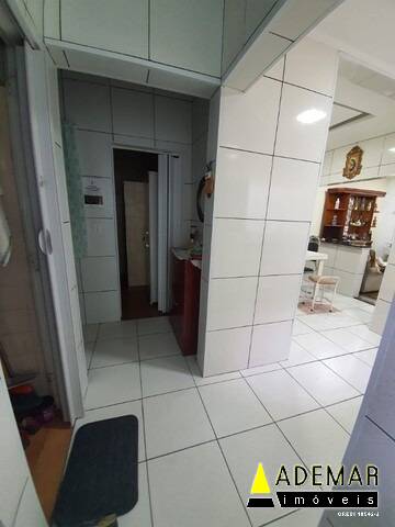 Casa à venda com 3 quartos, 195m² - Foto 11