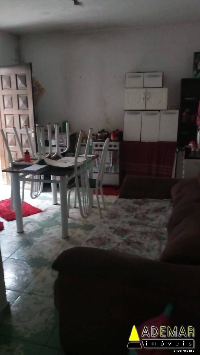 Casa à venda com 3 quartos, 100m² - Foto 8