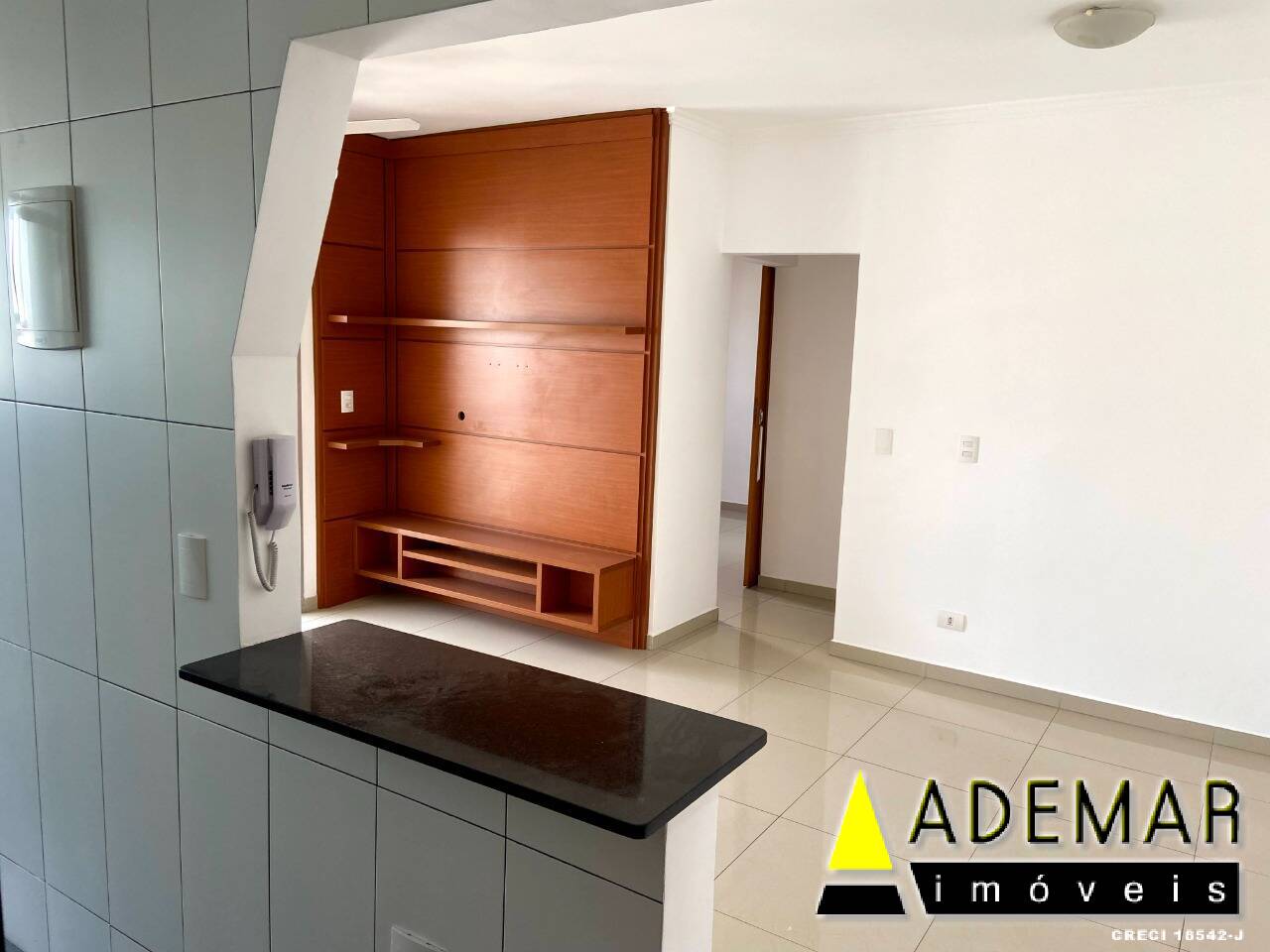 Apartamento à venda com 2 quartos, 63m² - Foto 8