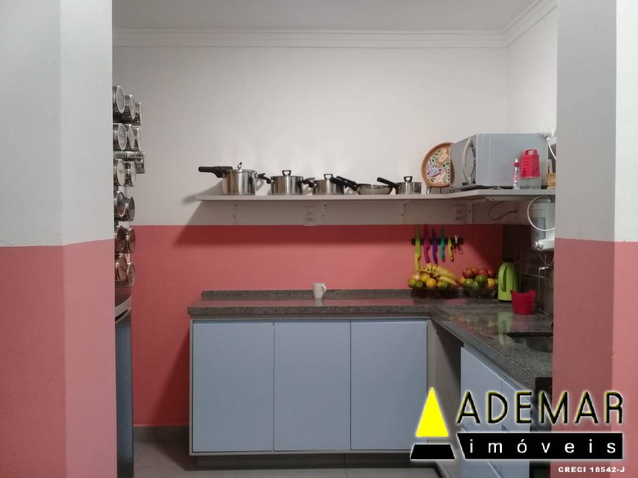 Apartamento à venda com 3 quartos, 74m² - Foto 1