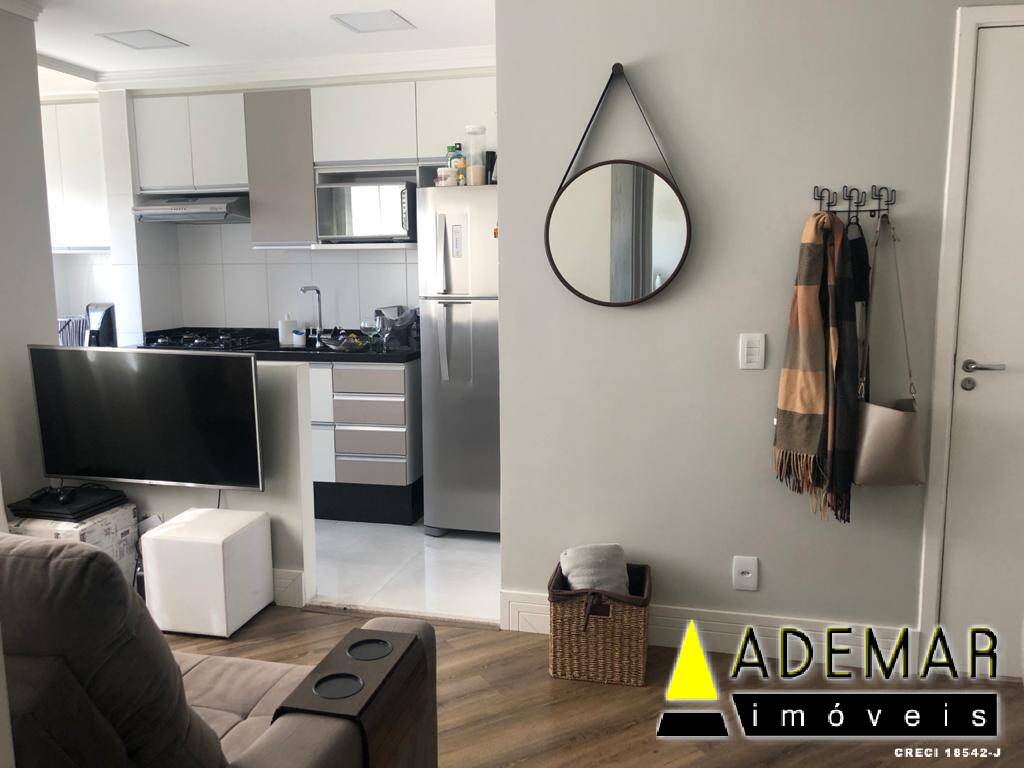 Apartamento à venda com 2 quartos, 43m² - Foto 1