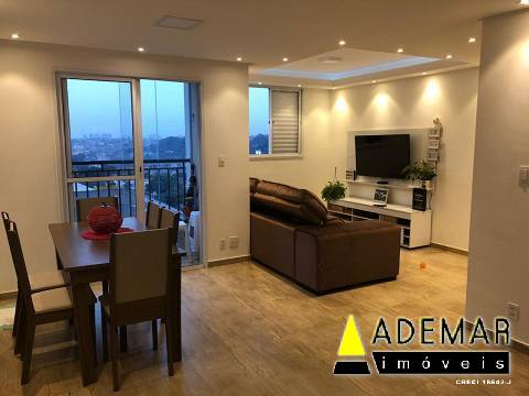 Apartamento à venda com 2 quartos, 68m² - Foto 1