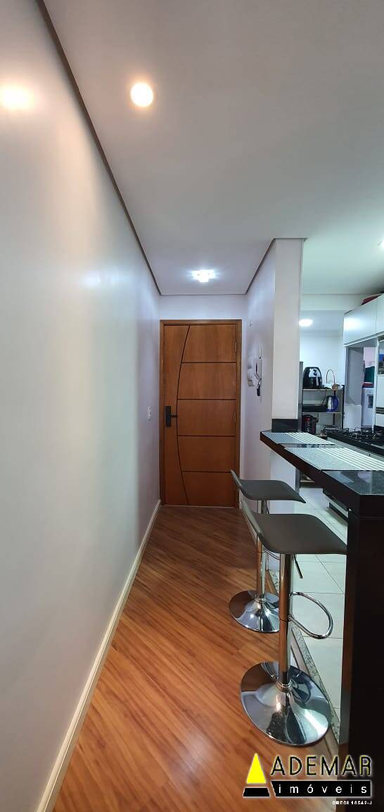 Apartamento à venda com 2 quartos, 66m² - Foto 3