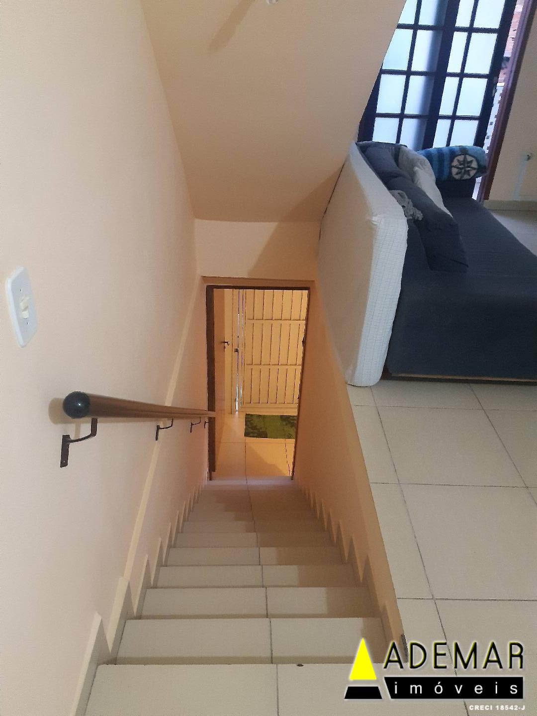 Casa à venda com 4 quartos, 170m² - Foto 5