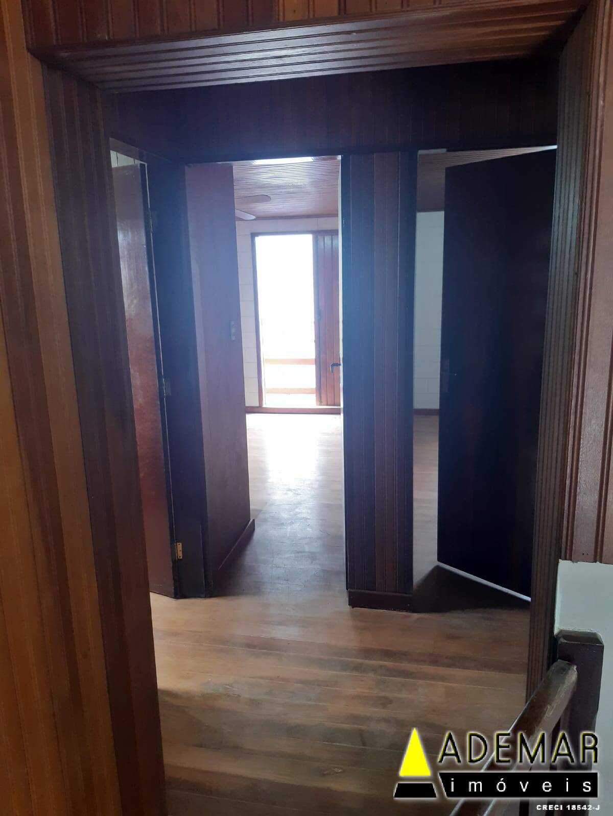 Casa à venda com 3 quartos, 450m² - Foto 22