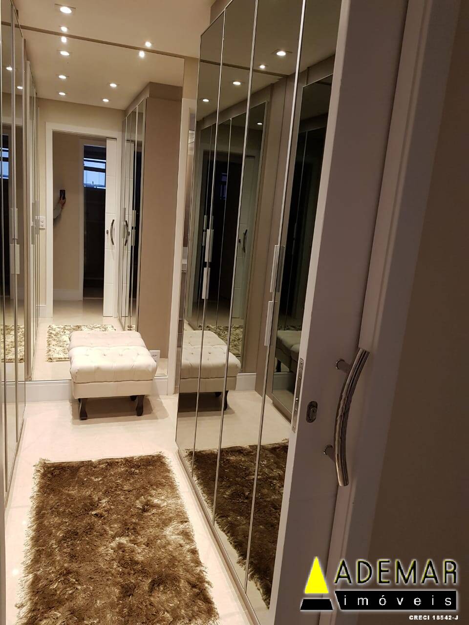 Apartamento à venda com 3 quartos, 105m² - Foto 13