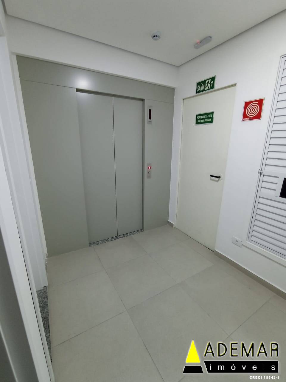 Apartamento à venda com 2 quartos, 56m² - Foto 7