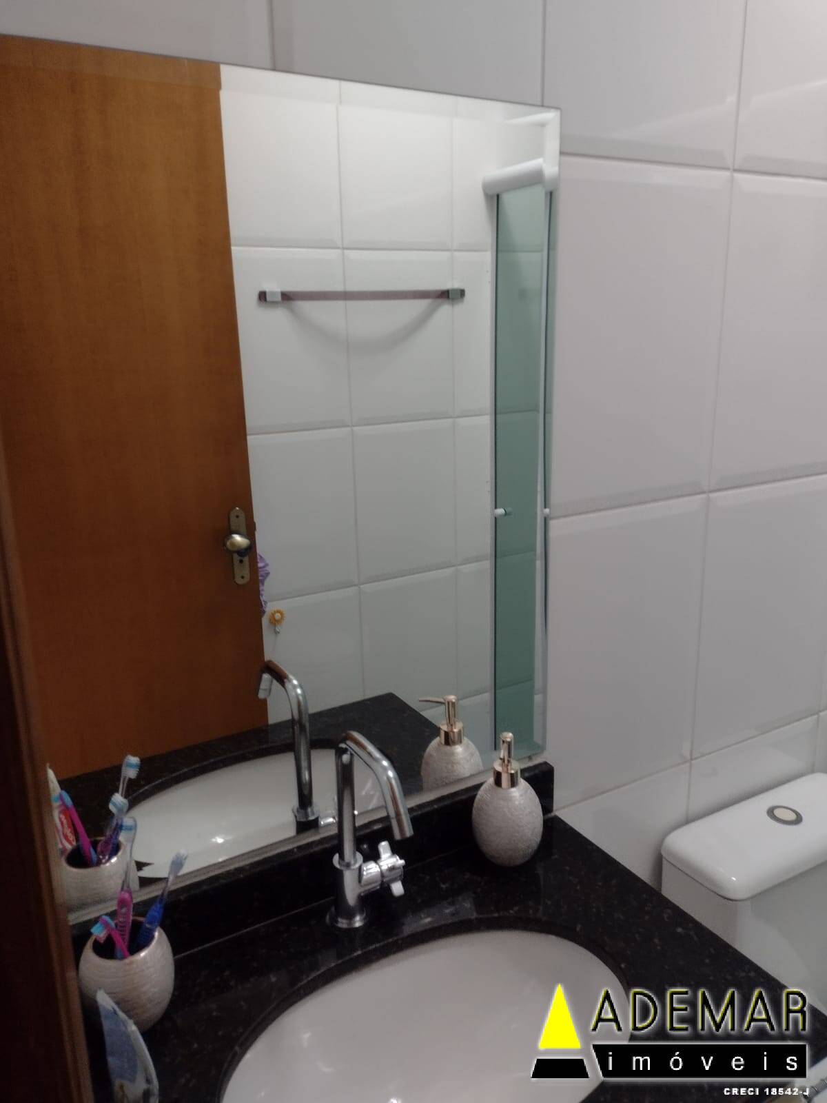 Apartamento à venda com 1 quarto, 58m² - Foto 2