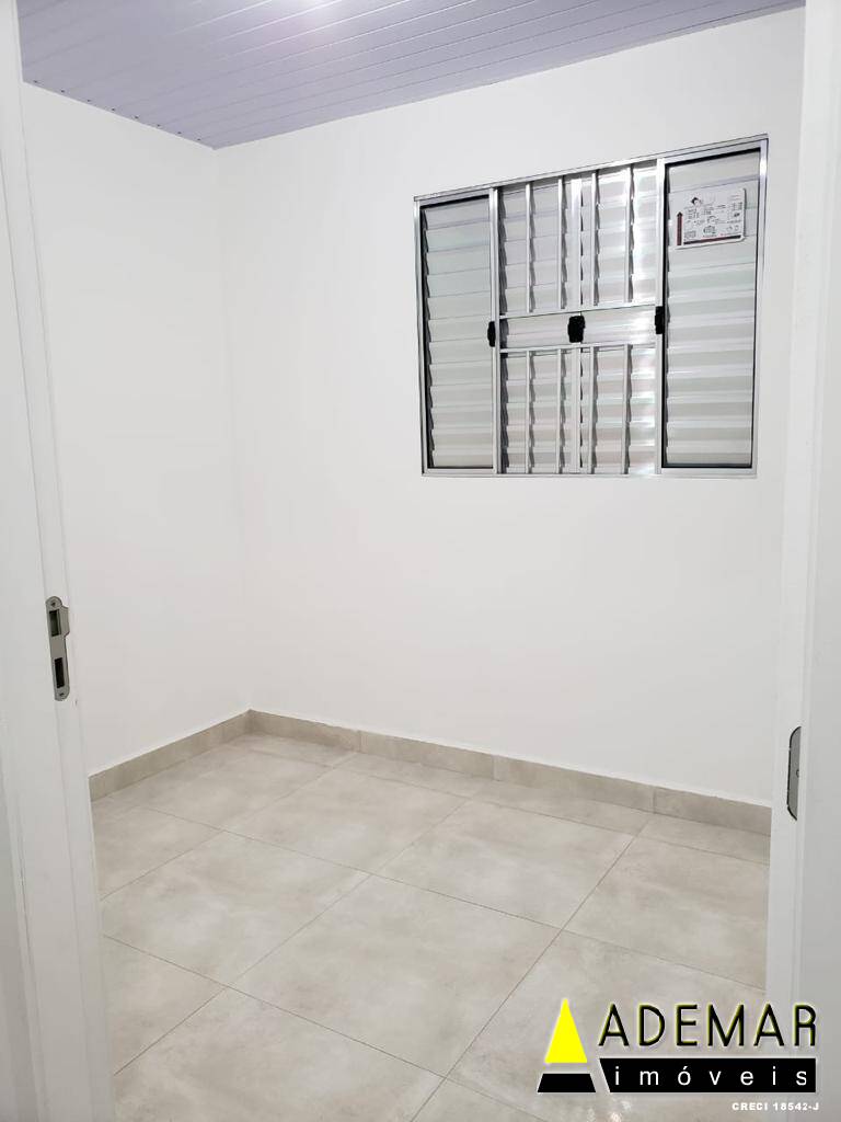 Casa à venda com 2 quartos, 250m² - Foto 18