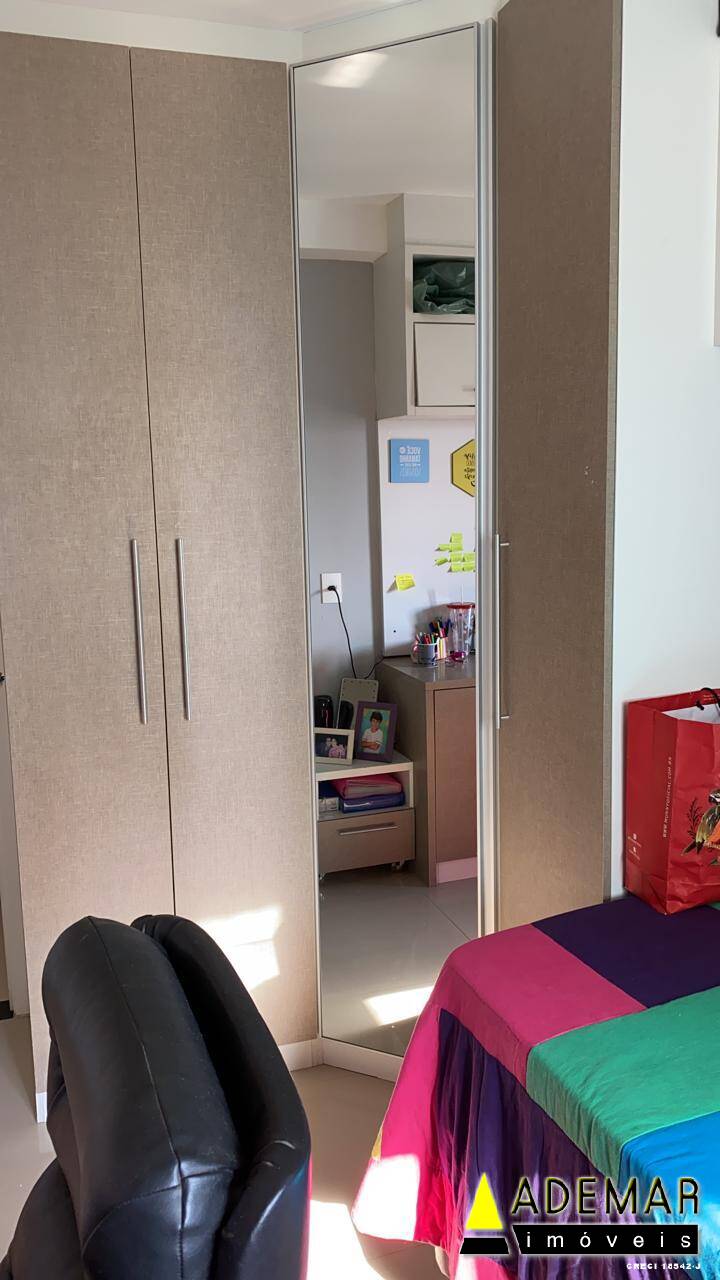 Apartamento à venda com 2 quartos, 66m² - Foto 11