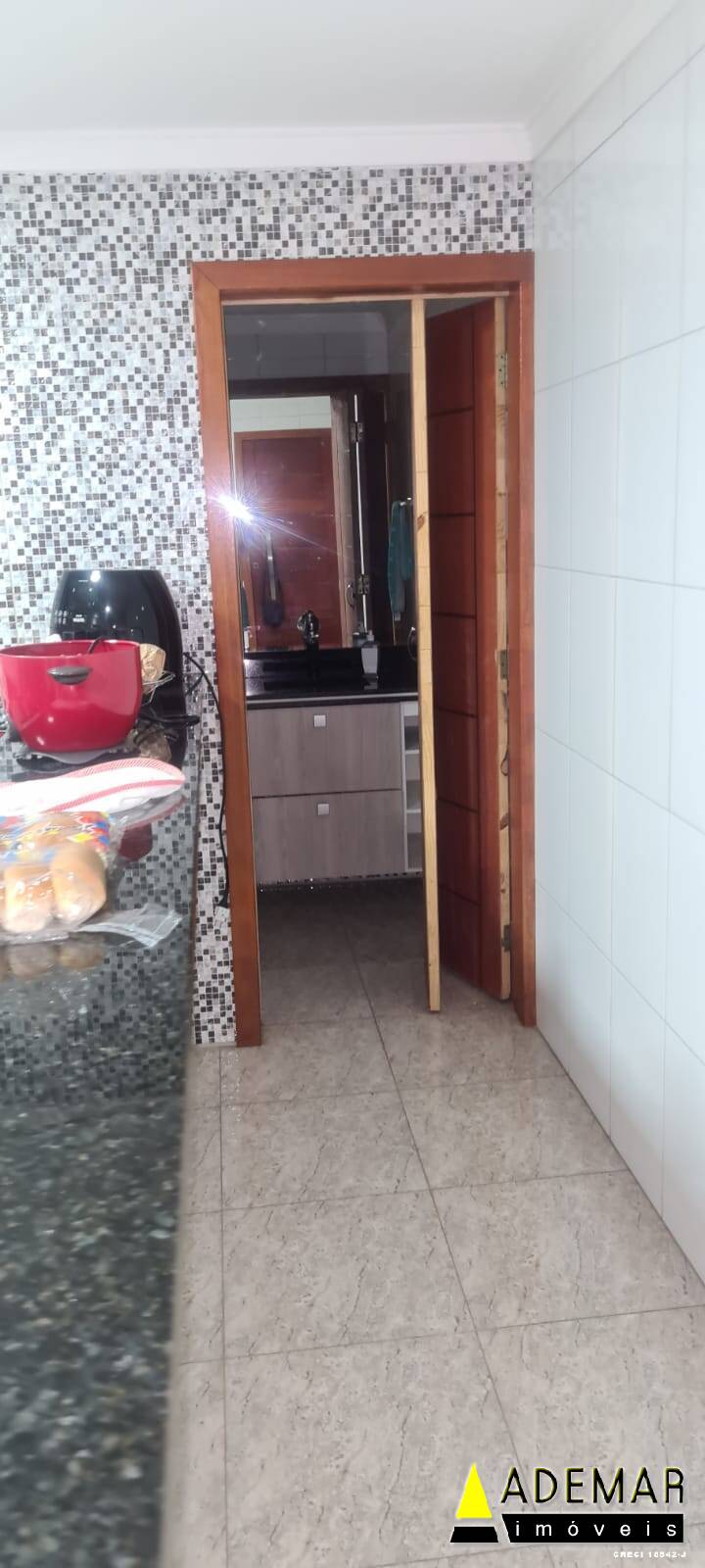 Casa à venda com 2 quartos, 50m² - Foto 17