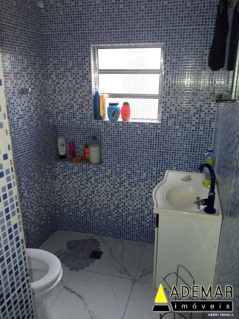 Casa à venda com 3 quartos, 250m² - Foto 8