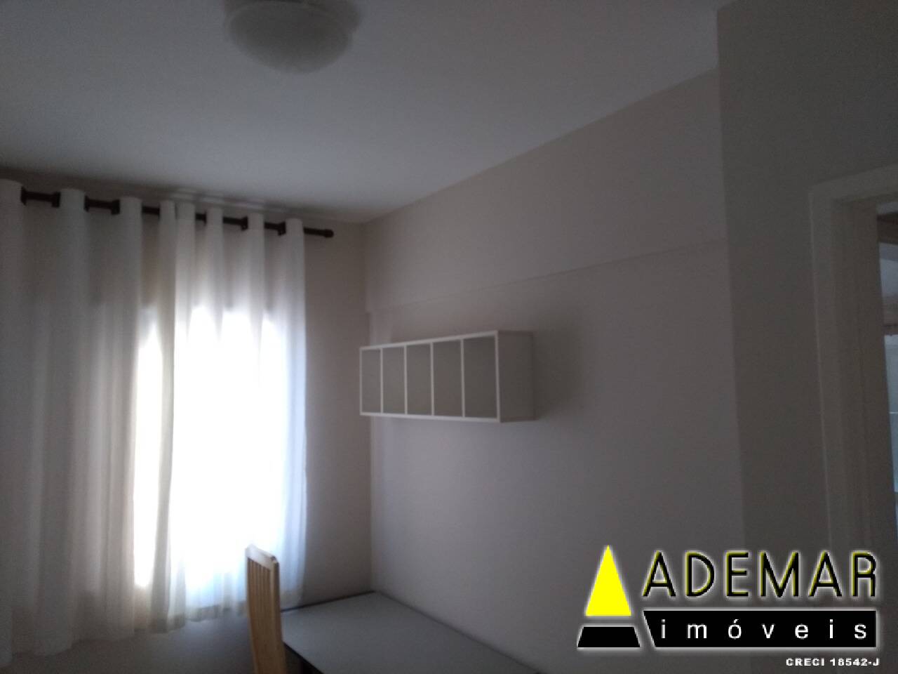 Apartamento à venda com 2 quartos, 67m² - Foto 13