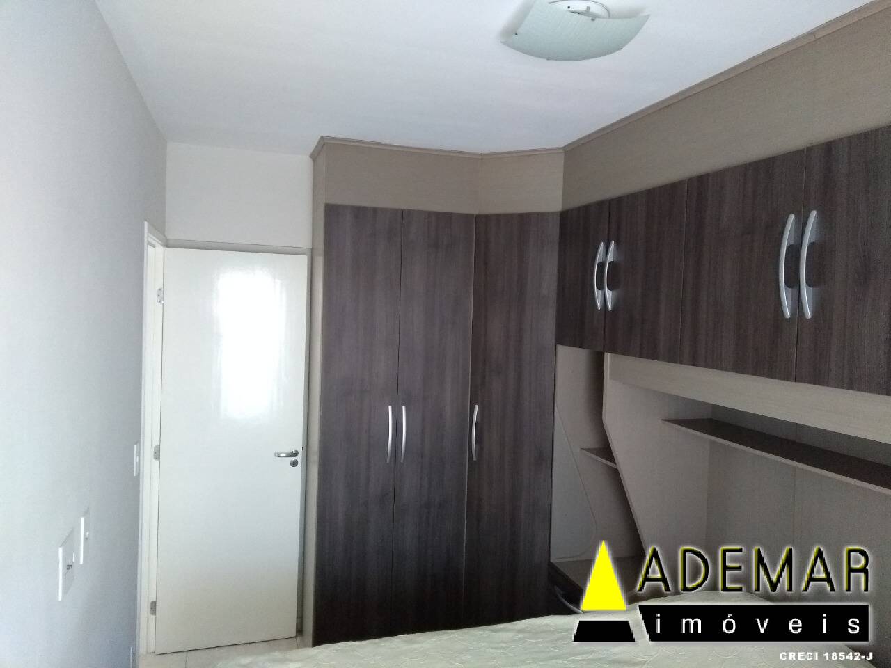 Apartamento à venda com 2 quartos, 67m² - Foto 31