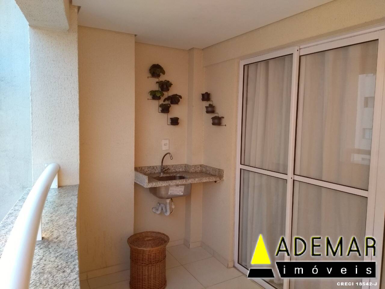 Apartamento à venda com 2 quartos, 67m² - Foto 57