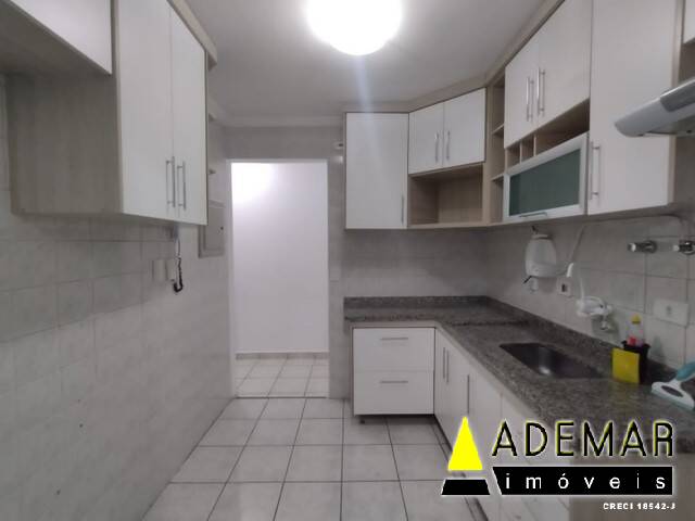 Apartamento à venda com 2 quartos, 56m² - Foto 3