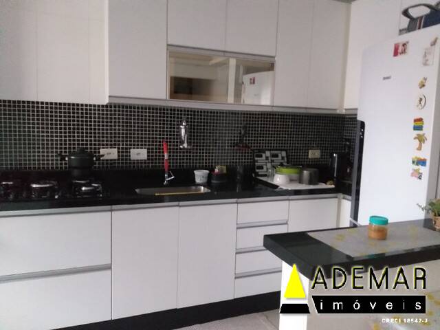 Apartamento à venda com 2 quartos, 48m² - Foto 3