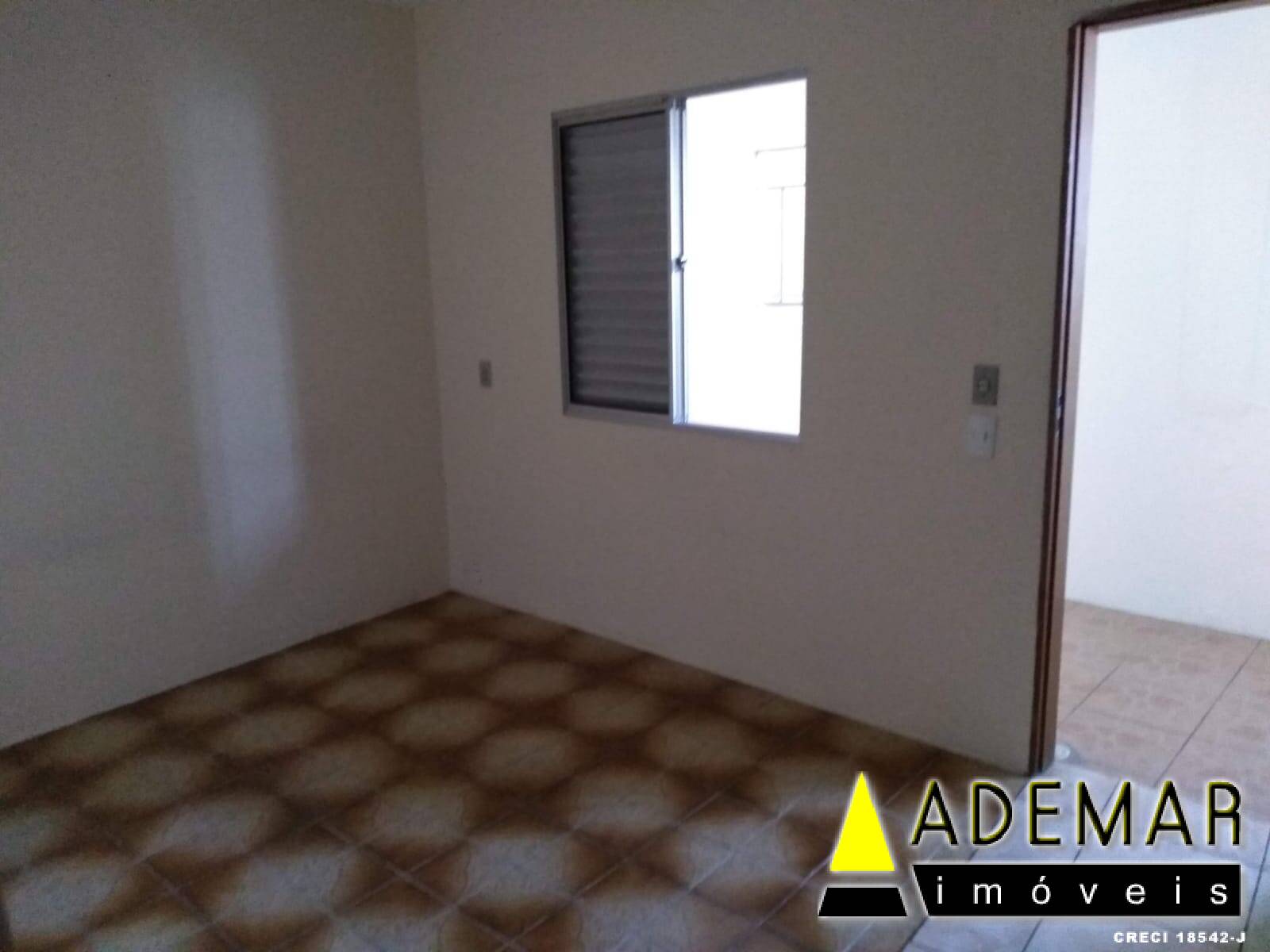 Casa à venda com 6 quartos, 400m² - Foto 4