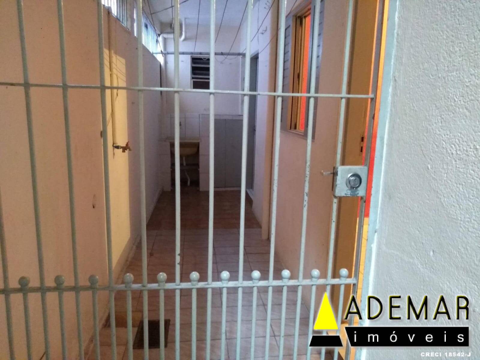 Casa à venda com 6 quartos, 400m² - Foto 23