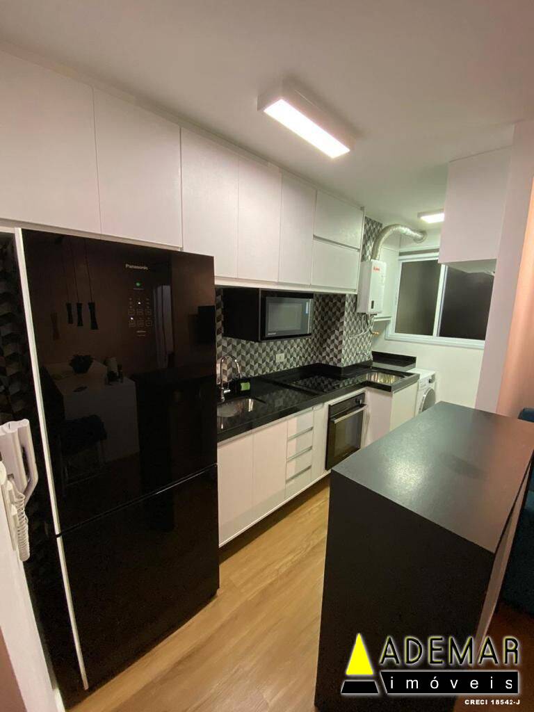 Apartamento à venda com 2 quartos, 47m² - Foto 2