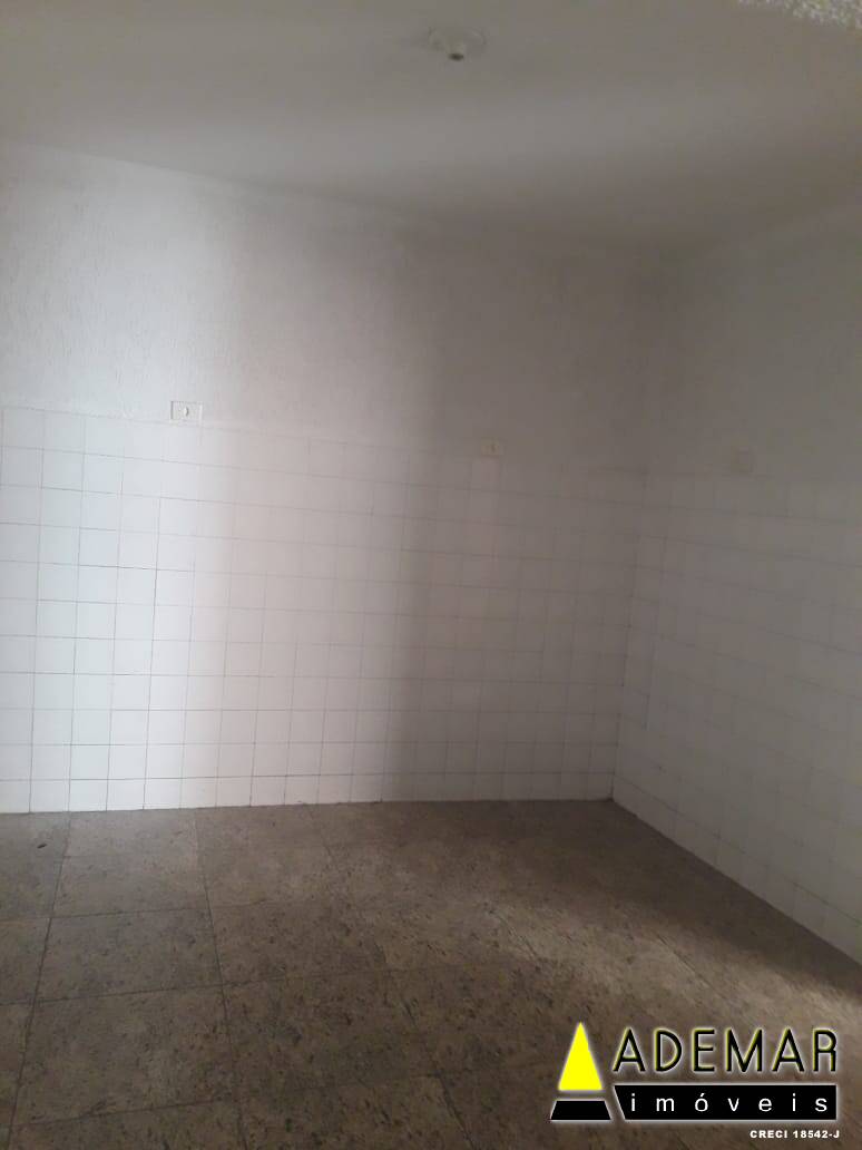 Casa à venda com 3 quartos, 360m² - Foto 3