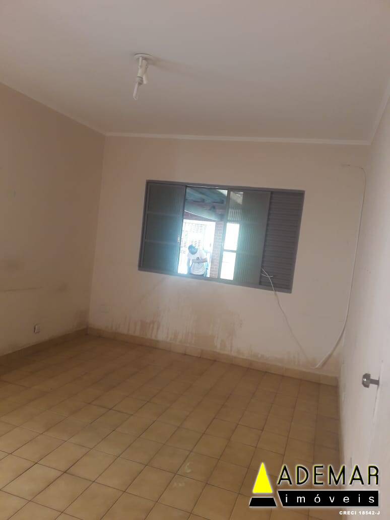 Casa à venda com 3 quartos, 360m² - Foto 13