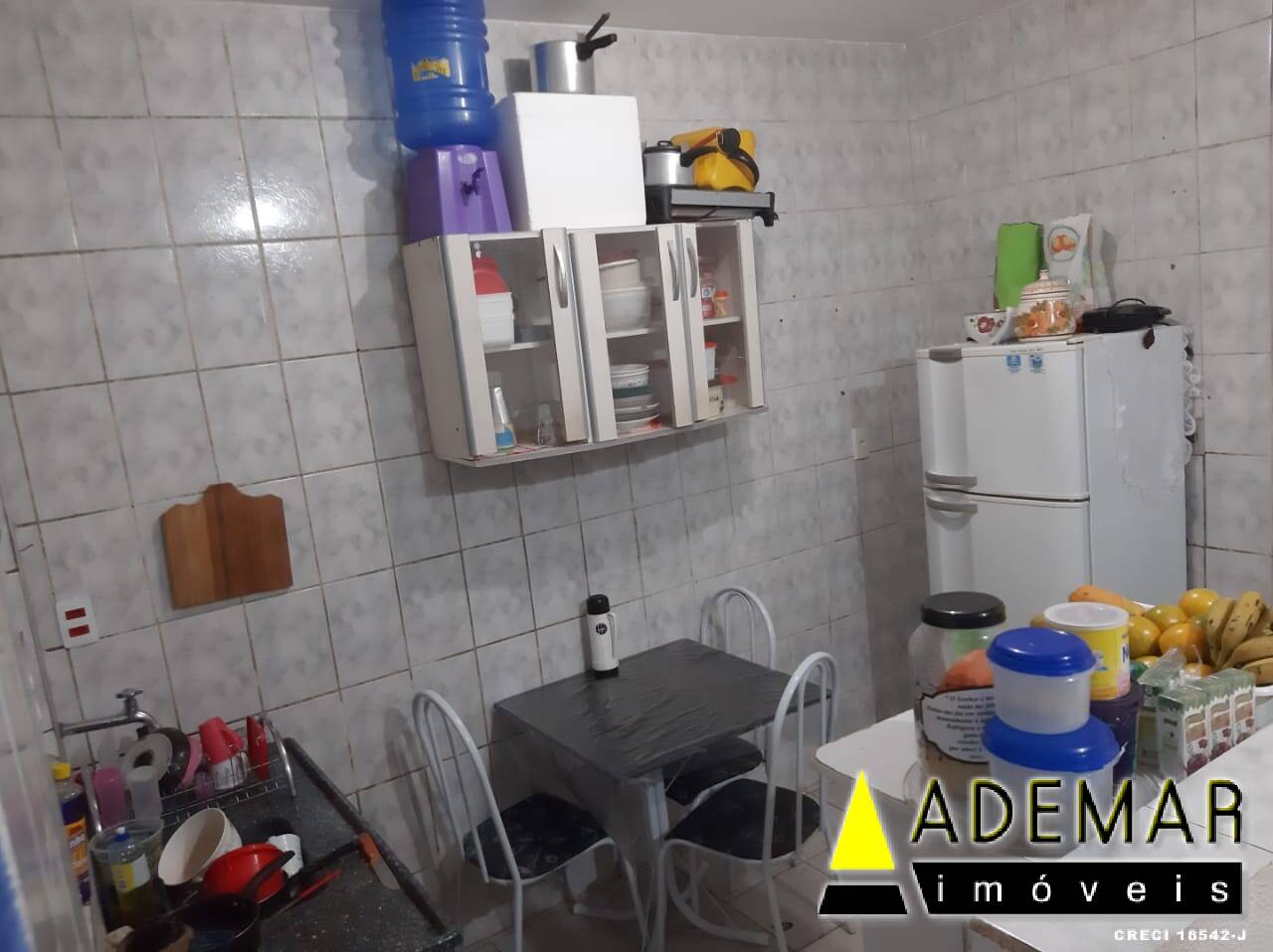 Casa à venda com 7 quartos, 90m² - Foto 4