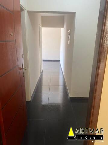 Apartamento à venda com 3 quartos, 97m² - Foto 3