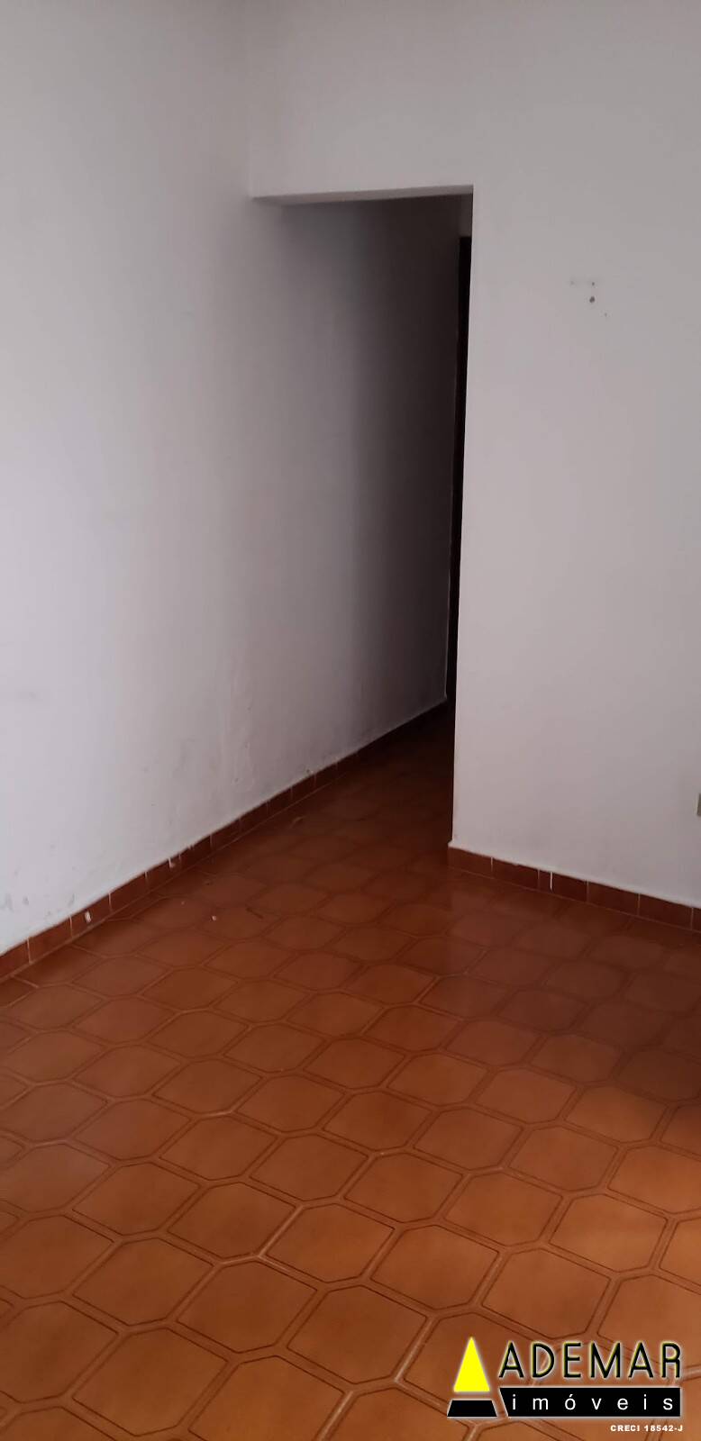 Casa à venda com 2 quartos, 140m² - Foto 7