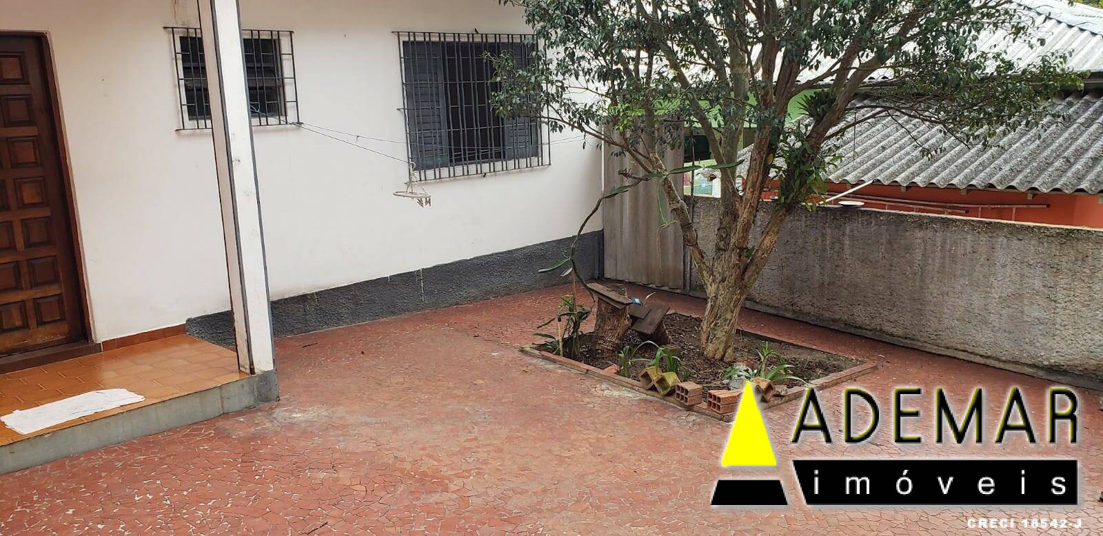 Casa à venda com 2 quartos, 140m² - Foto 11