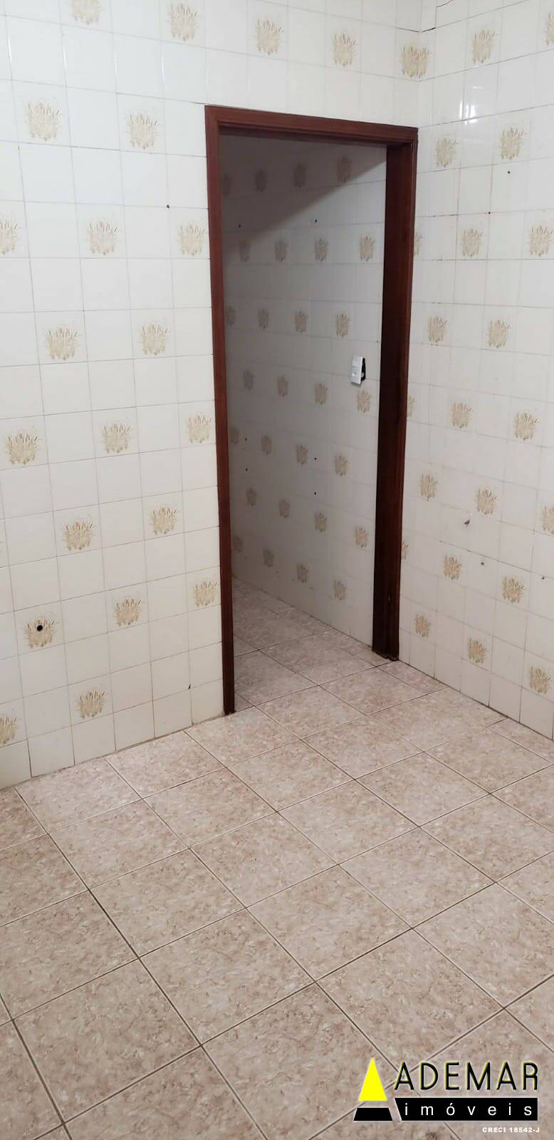 Casa à venda com 2 quartos, 140m² - Foto 12