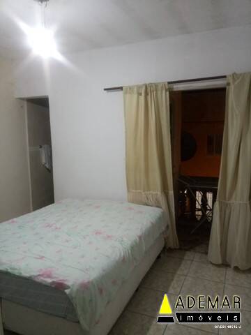 Casa à venda com 3 quartos, 150m² - Foto 2