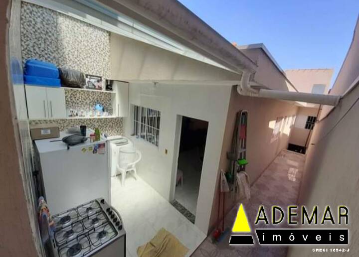 Casa à venda com 3 quartos, 80m² - Foto 11