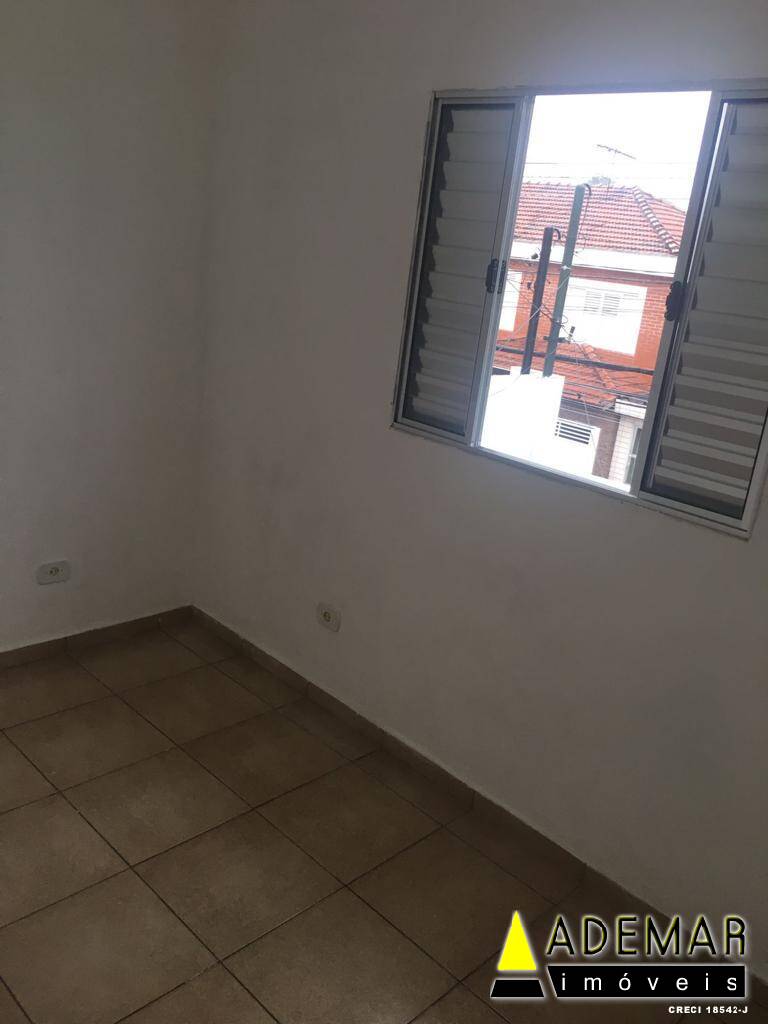 Casa à venda com 2 quartos, 80m² - Foto 4