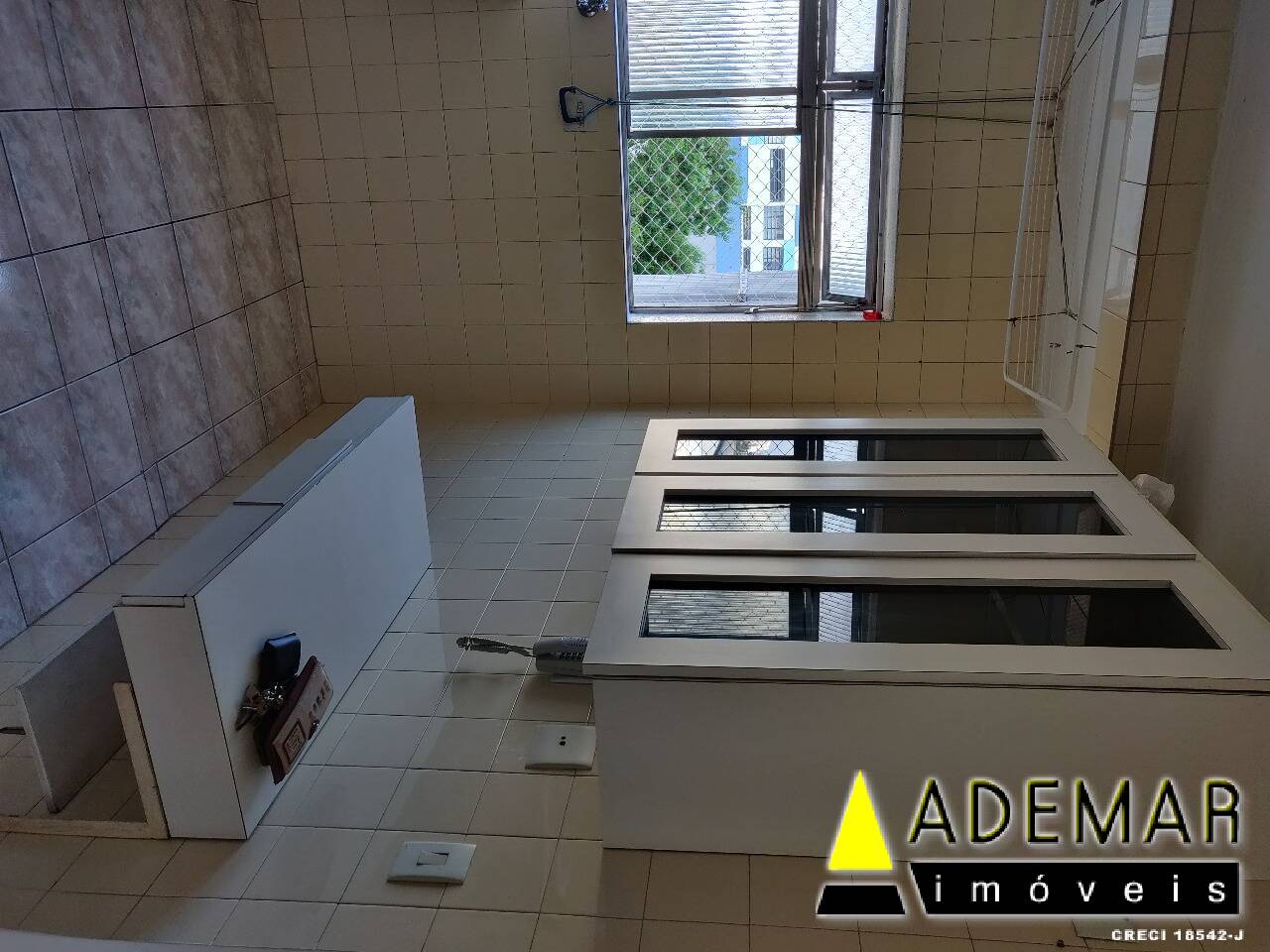 Apartamento à venda com 2 quartos, 60m² - Foto 29