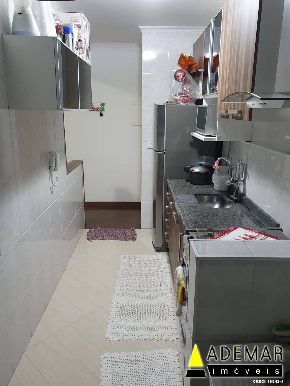 Apartamento à venda com 2 quartos, 63m² - Foto 1