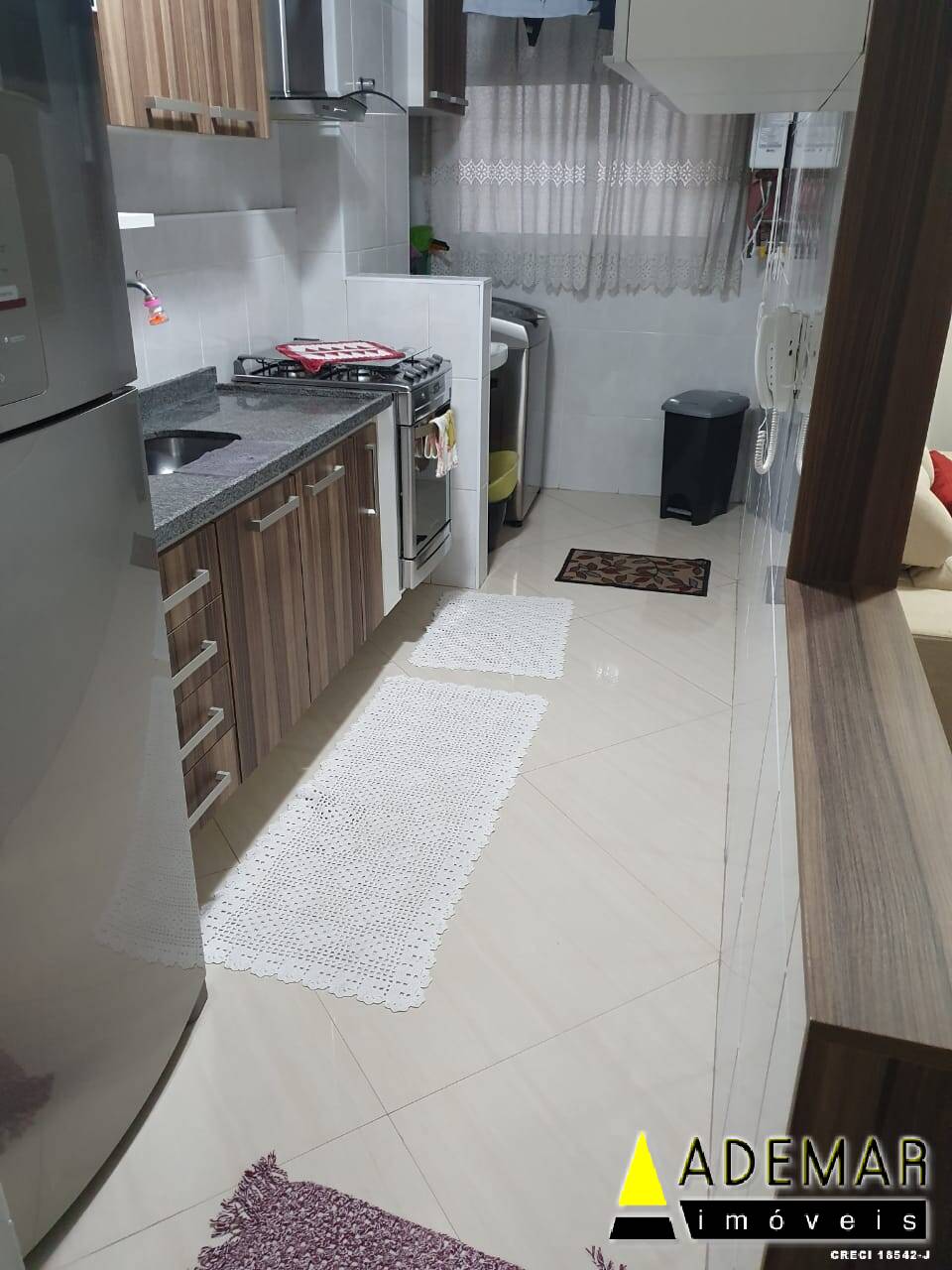 Apartamento à venda com 2 quartos, 63m² - Foto 4