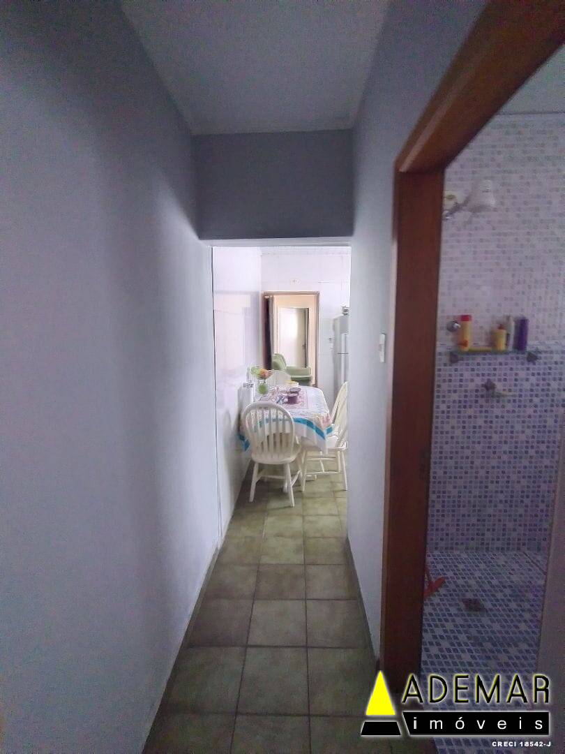 Casa à venda com 2 quartos, 100m² - Foto 9