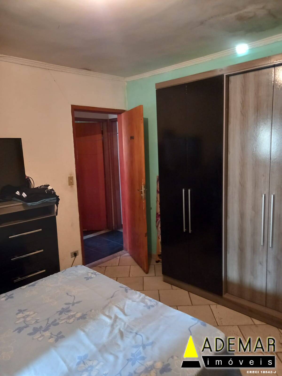 Casa à venda com 2 quartos, 300m² - Foto 5