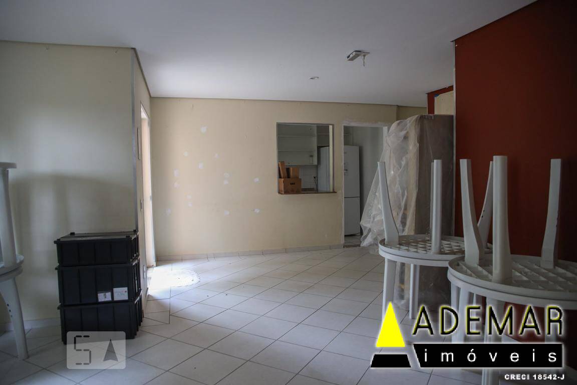 Apartamento à venda com 2 quartos, 60m² - Foto 2