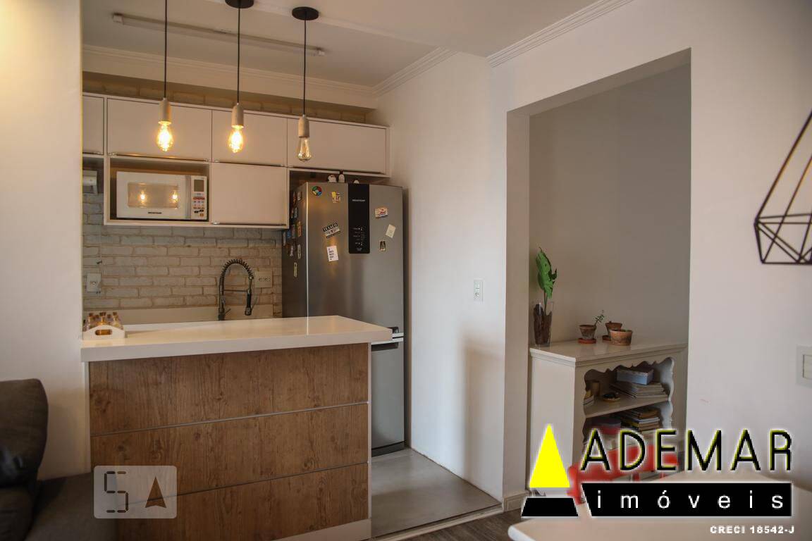 Apartamento à venda com 2 quartos, 60m² - Foto 5