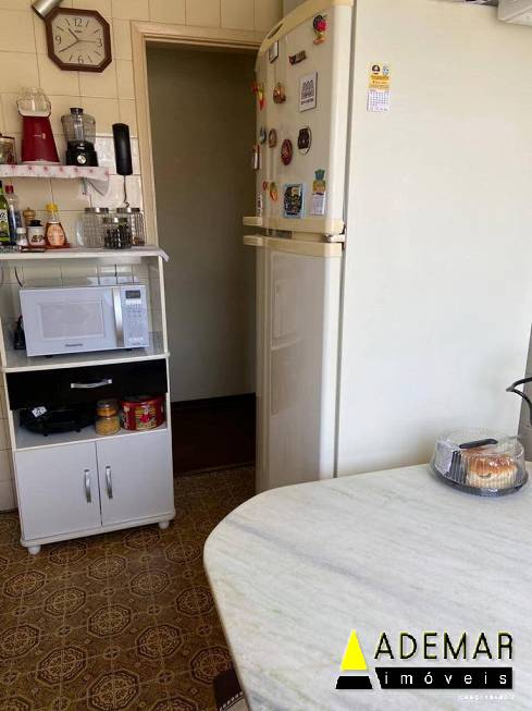 Apartamento à venda com 2 quartos, 70m² - Foto 7