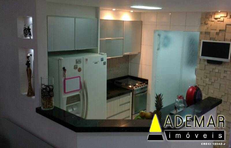 Apartamento à venda com 2 quartos, 72m² - Foto 3