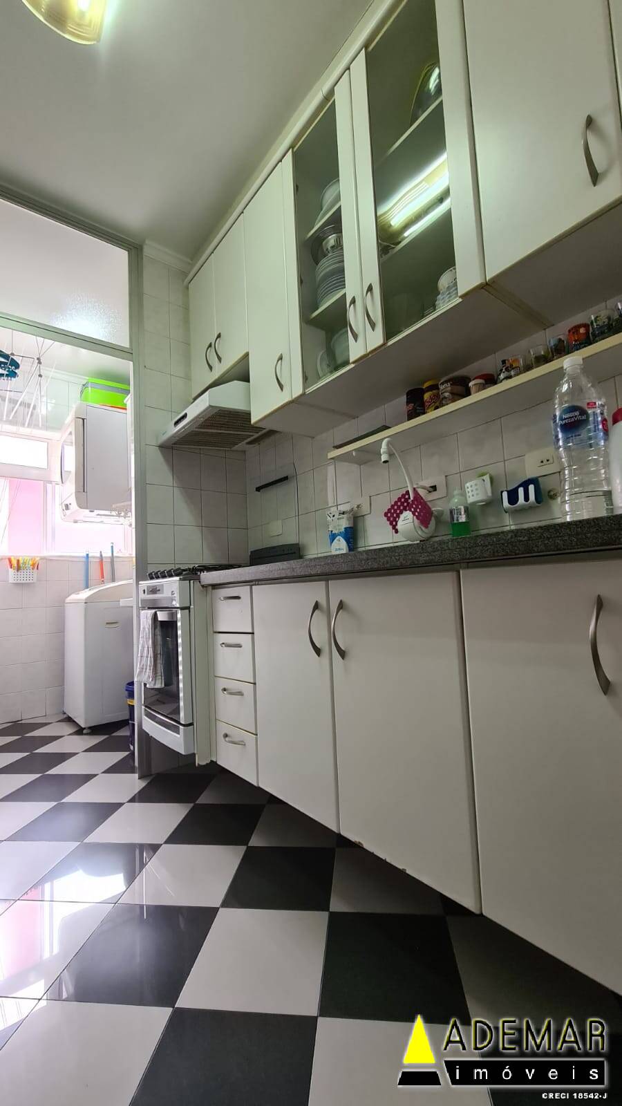 Apartamento à venda com 3 quartos, 65m² - Foto 11